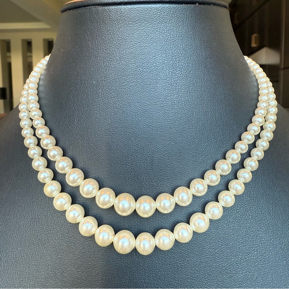 Vintage 1950’s Graduated Glass Pearl Double Strand Necklace - READ